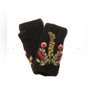 French Knot Meadow Handwarmer mittens